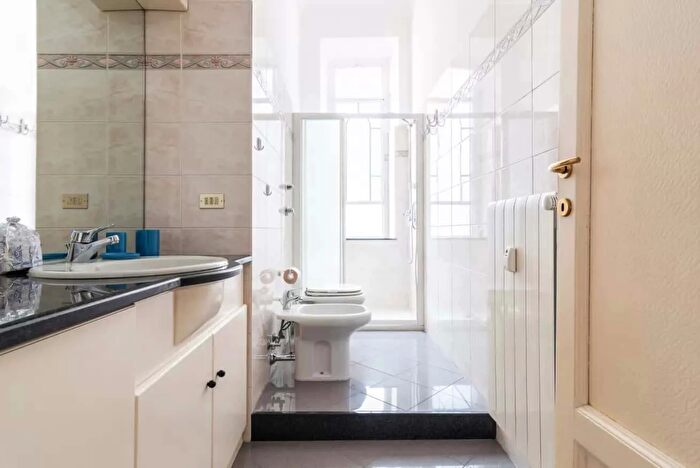 Appartamento monolocale in affitto in Via Eugenio Vaina, Milano