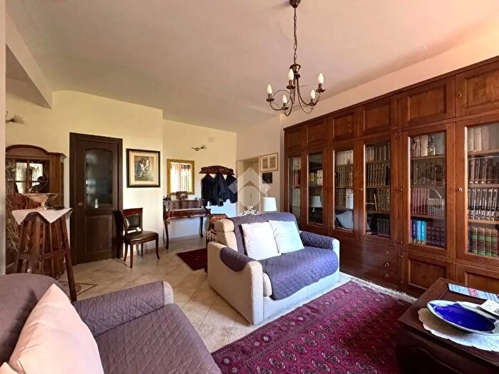 Appartamento trilocale in vendita in Via Oriani, Sassari