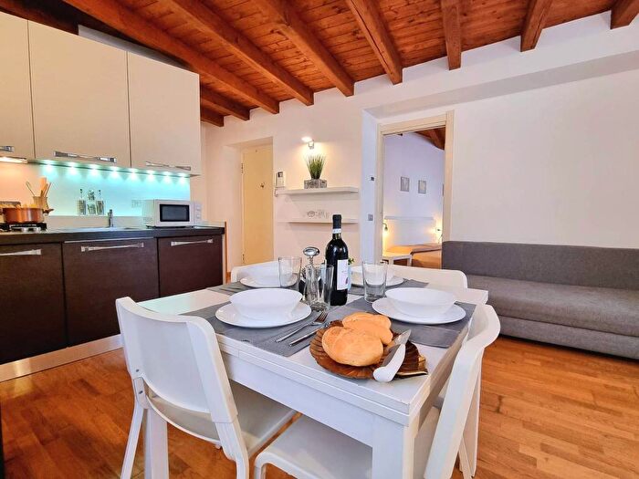 Appartamento bilocale in affitto in Via Giovanni Maironi da Ponte, Valverde, Bergamo