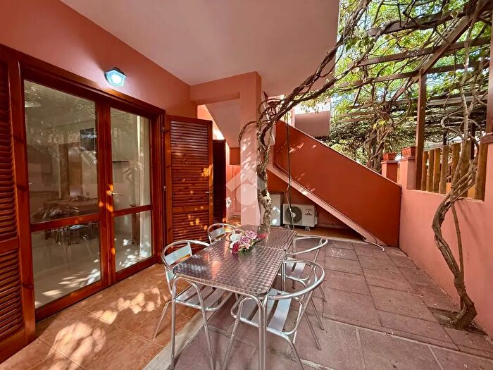 Appartamento trilocale in vendita in Via Tasso, Villasimius