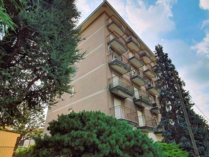 Appartamento trilocale in vendita in Viale Giovanni Boccaccio, Borsano, Busto Arsizio