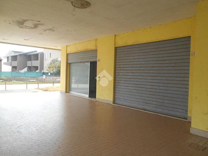 Appartamento bilocale in vendita in Via Rosolino Pilo, Comacchio