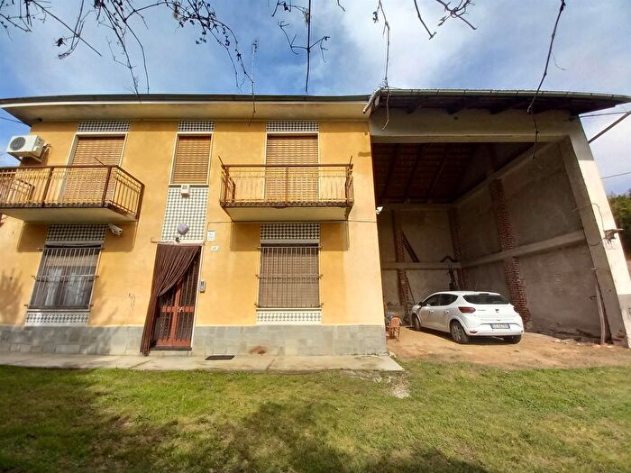 Appartamento con 5 locali in vendita in Frazione Ranello Ranello At Italy, Castelnuovo Don Bosco