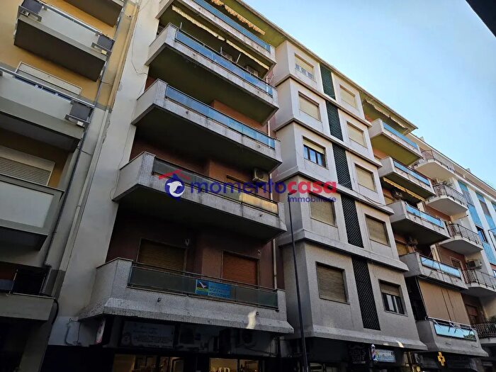 Appartamento con 5 locali in vendita in Via Giuseppe De Nava, Reggio di Calabria