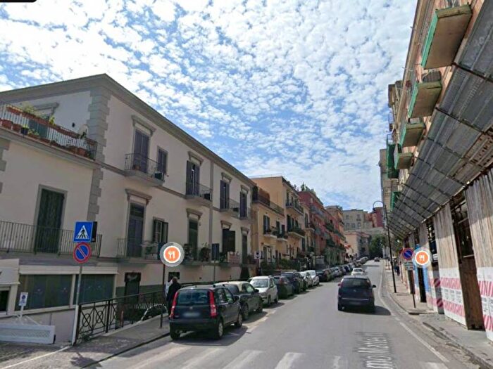 Casa bilocale in vendita in Via Giacomo Contessa, Lungomare, Pozzuoli