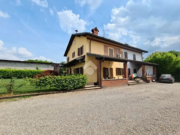 Casa quadrilocale in vendita in Molino dellOspitale, Morimondo