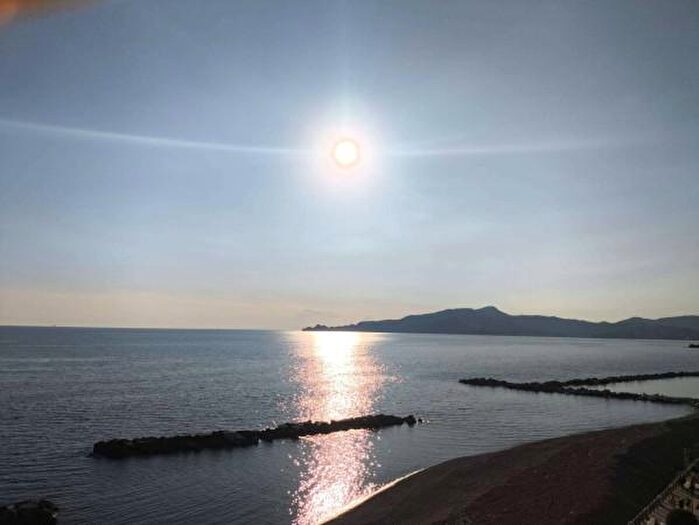 Appartamento con 6 locali in vendita in Corso Valparaiso, Chiavari