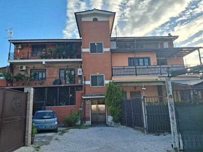 Appartamento quadrilocale in vendita in Via Anagnina, Roma
