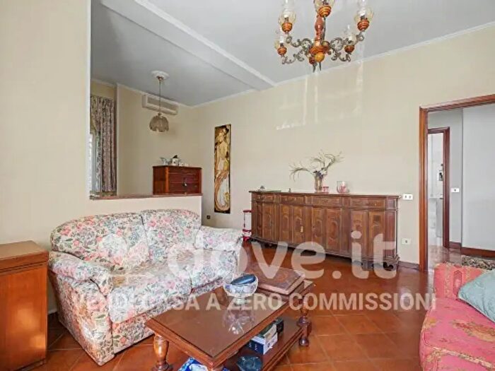 Appartamento trilocale in vendita in Via Giuseppe Cantagalli, Roma