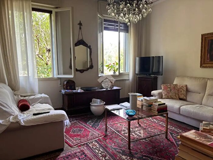 Appartamento quadrilocale in vendita in Via Terraglio, Venezia