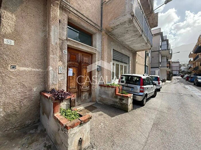 Appartamento con 5 locali in vendita in Via Siracusa, Carini