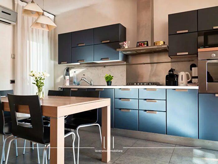 Appartamento trilocale in vendita in Via Reno, Cavallino Treporti