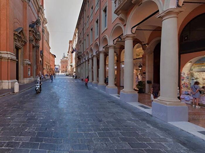 Appartamento con 5 locali in affitto in Centro Storico, Bologna