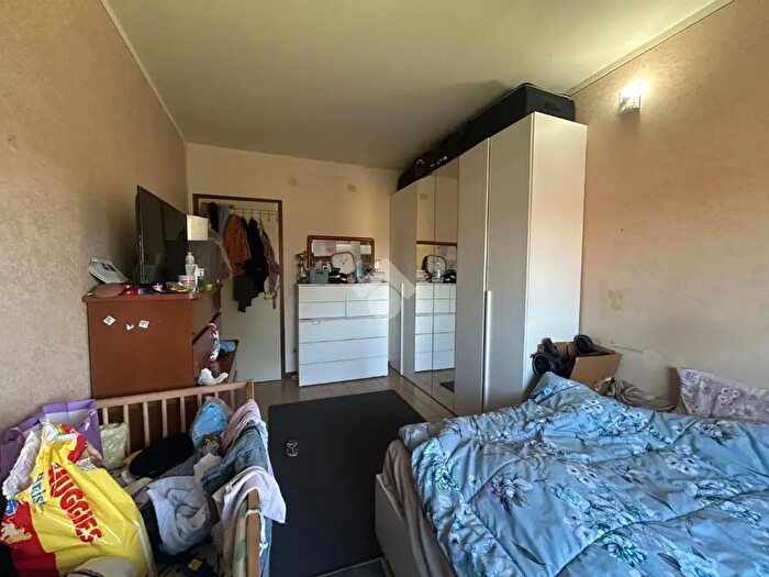 Appartamento trilocale in vendita in Via Andrea del Sarto, Brescia