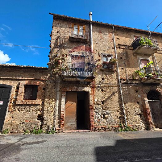 Appartamento trilocale in vendita in Via Duca degli Abruzz, San Marco Argentano