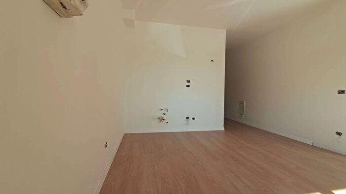 Appartamento trilocale in vendita in Ancona