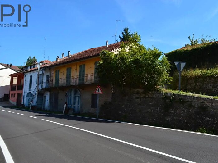 Casa con 5 locali in vendita in Località Costa, Gorzegno