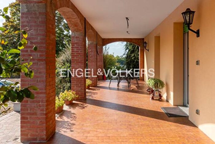 Appartamento trilocale in affitto in Via della Fornace, Bologna