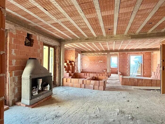 Appartamento quadrilocale in vendita in Zona Paradiso, Viterbo