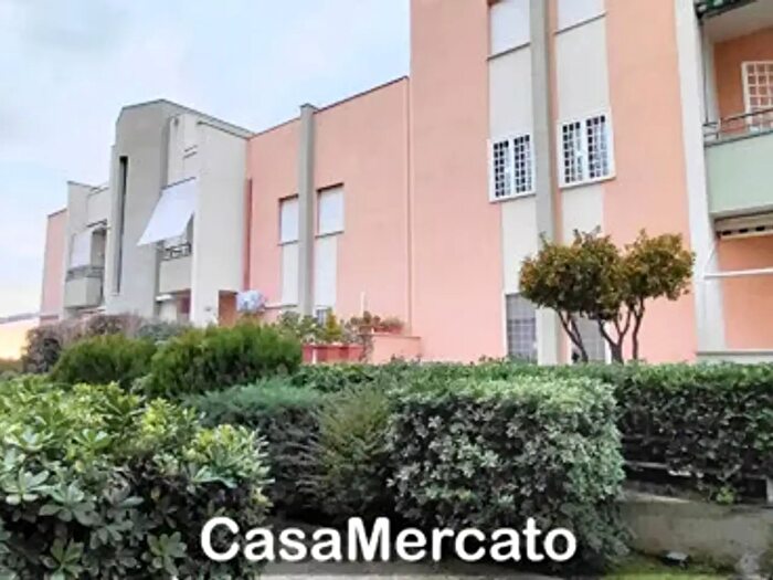 Appartamento quadrilocale in vendita in Via Spagna, Albano Laziale