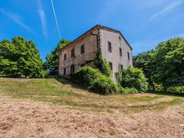 Casa con 6 locali in vendita in Via del Cornacchino, CastellAzzara
