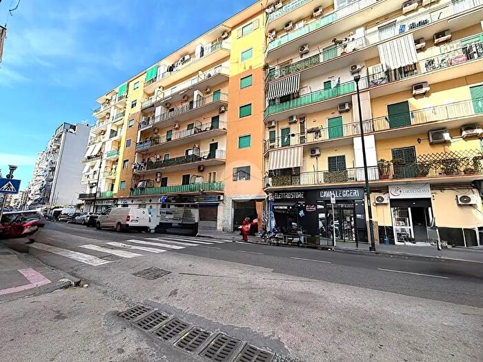Appartamento bilocale in vendita in Viale Cavalleggeri d'Aosta, Napoli