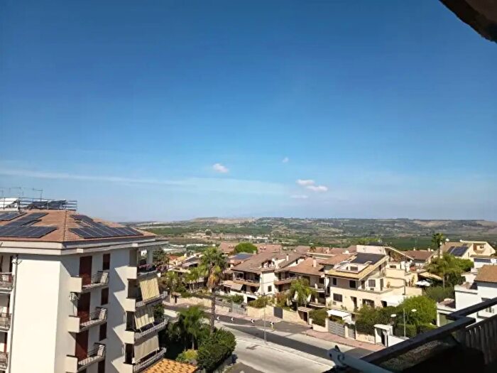 Appartamento quadrilocale in vendita in Via Pancali, Carlentini