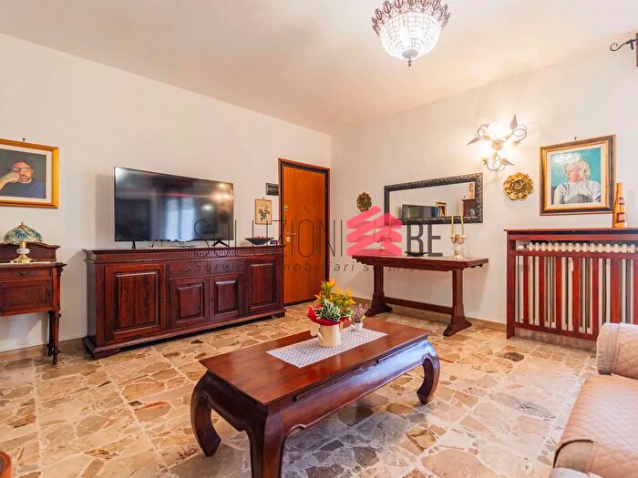 Appartamento trilocale in vendita in Via Novara, Cerano