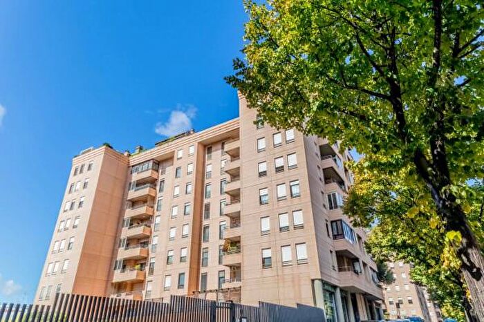 Appartamento trilocale in vendita in Via dellOrsa Minore, Roma