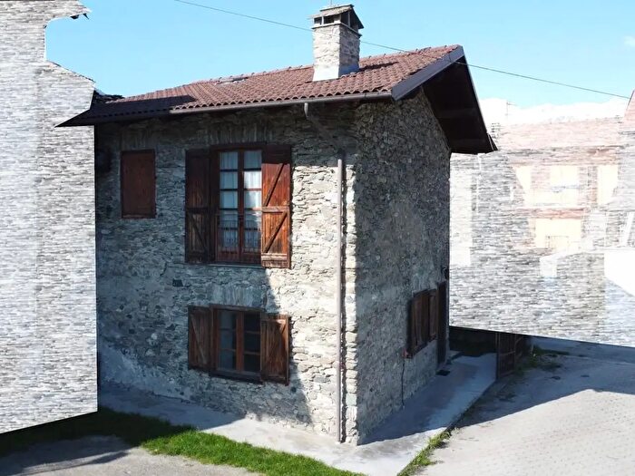 Casa trilocale in vendita in Via Giusti, Susa