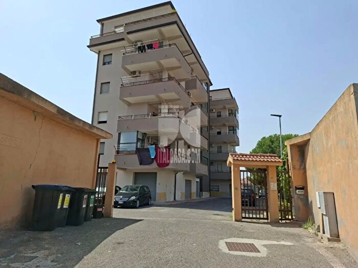 Appartamento quadrilocale in vendita in Via Inghilterra, Crotone