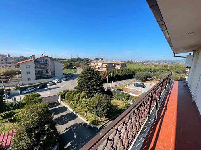 Appartamento quadrilocale in vendita in Via Campoleone Scalo, Aprilia