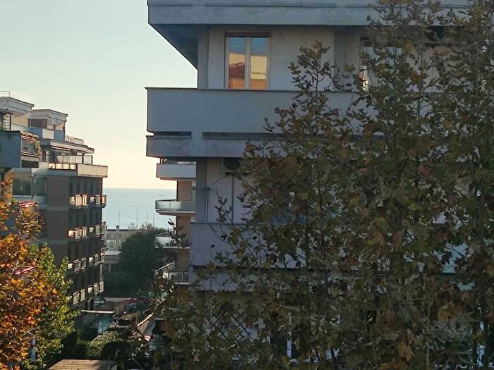 Appartamento bilocale in affitto in Viale Vega, Ostia Levante, Roma
