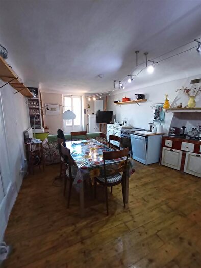 Appartamento con 6 locali in vendita in Via Roma, Castel Vittorio