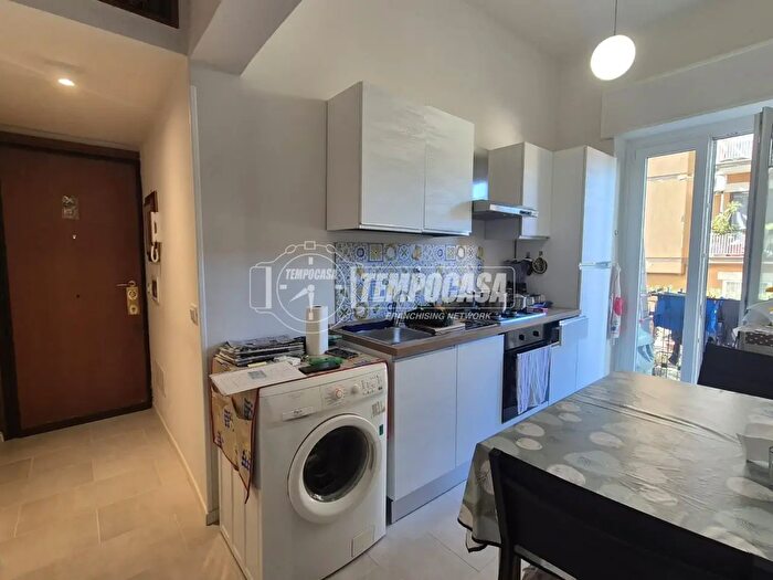 Appartamento bilocale in vendita in Via Angelo Fava, Roma