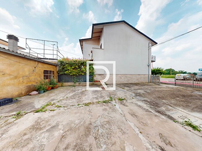 Casa con 5 locali in vendita in Via Romea Cesena, Cesena