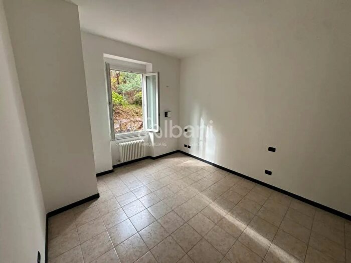 Appartamento trilocale in vendita in Lerici