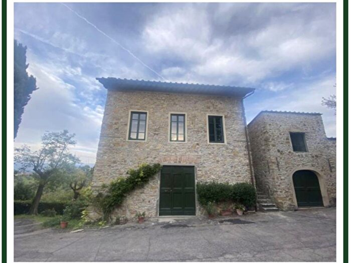 Appartamento quadrilocale in affitto in Via del Ponte a Iozzi, Cinque Vie, Firenze