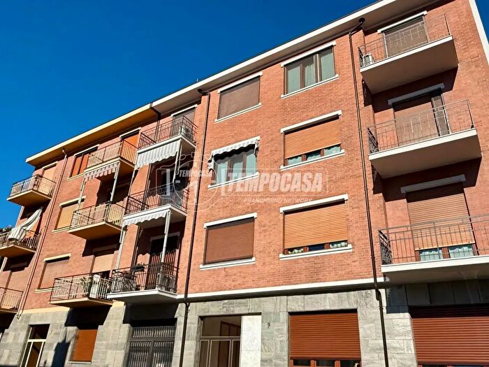 Appartamento trilocale in vendita in Via Ugo Foscolo, Moncalieri