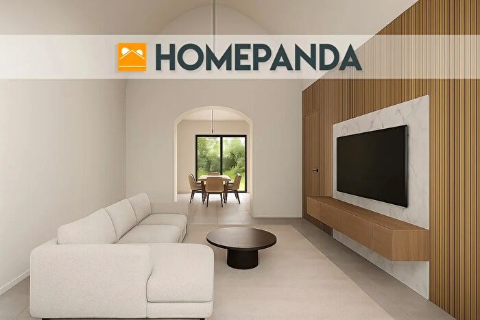 Casa con 5 locali in vendita in Via Regina Bianca, Catania