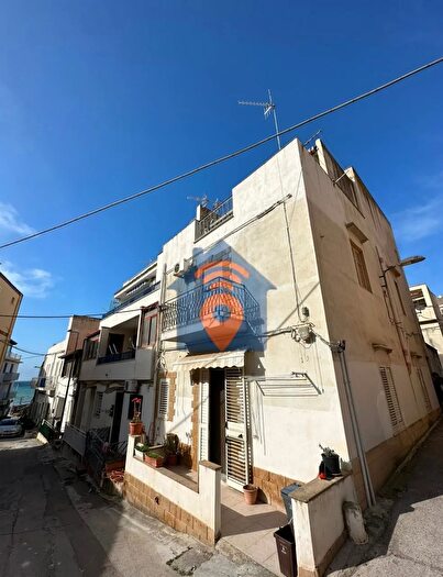 Appartamento con 5 locali in vendita in Via Teleste Castelvetrano, Castelvetrano