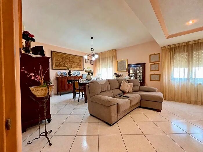 Appartamento con 5 locali in vendita in Via Molinello, Castellammare Del Golfo