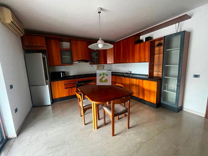 Casa quadrilocale in affitto in via battaglione val leogra, Centro, Schio