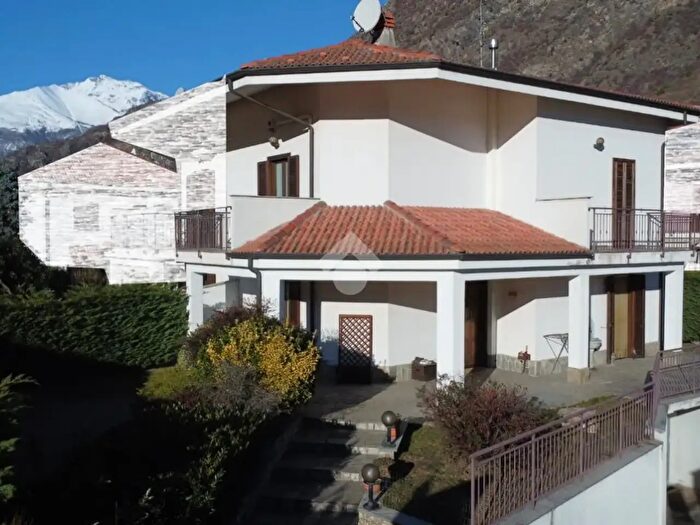Casa quadrilocale in vendita in Via Bergera, Susa