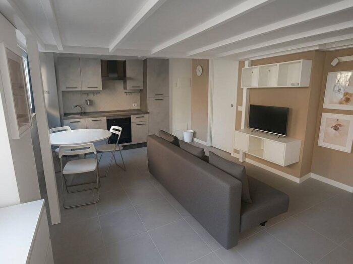 Appartamento bilocale in affitto in Via Giulio Carcano, Pezzotti Meda, Milano