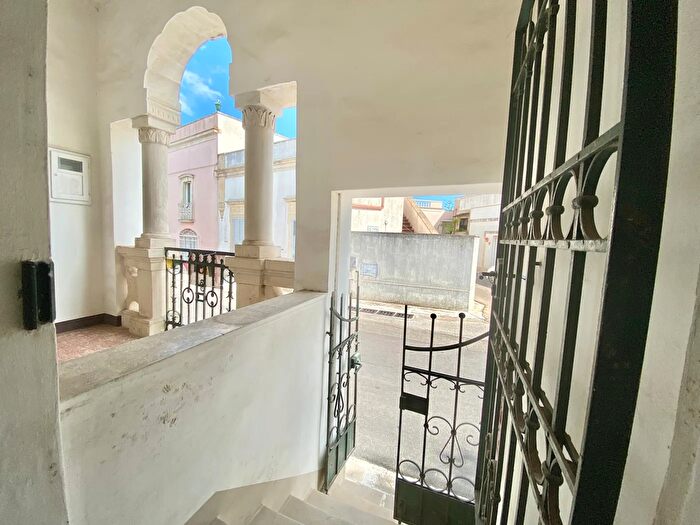 Casa quadrilocale in vendita in Via San Vincenzo, Giurdignano