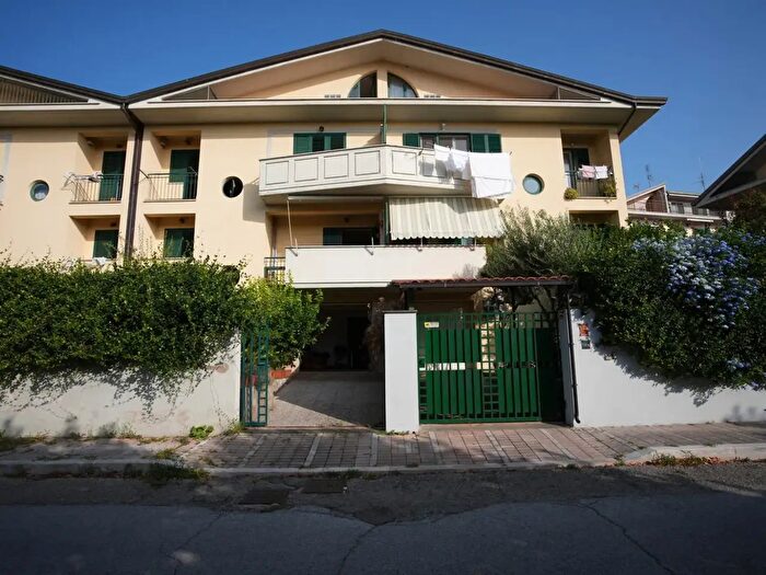 Casa con 5 locali in vendita in Via Ammaturo Snc, Cassino