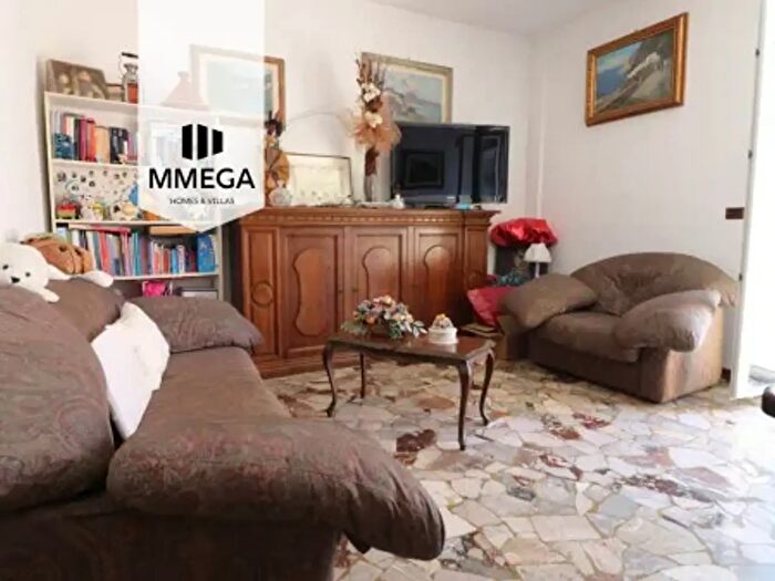 Appartamento quadrilocale in vendita in Via Vamba Luigi Bertelli, Firenze