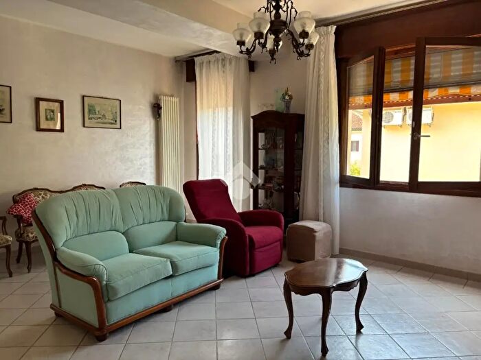 Appartamento trilocale in vendita in Via Motta, Venezia
