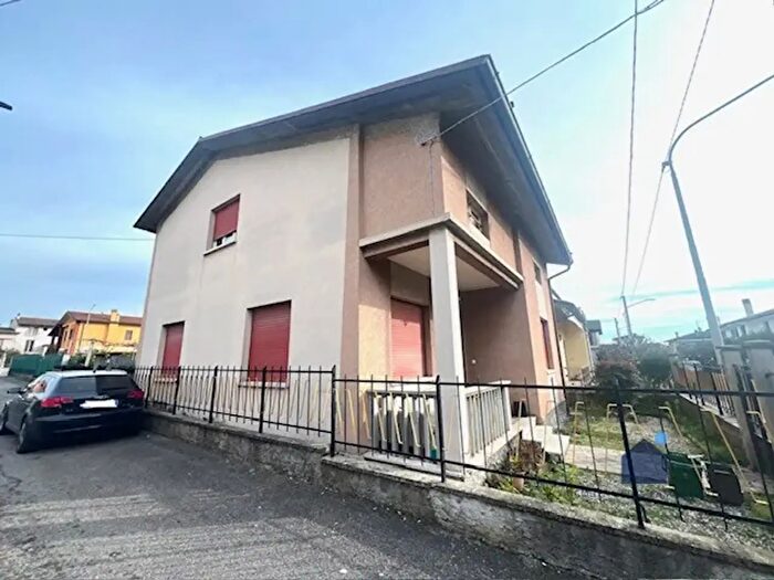 Casa con 7 locali in vendita in Traversa Prima Villaggio Geroldi, Castenedolo